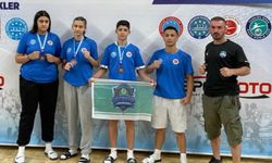Kick boksçulardan Çayırova'ya üç madalya