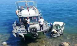 Minibüs, Van Gölü'ne düştü; 1'i ağır 11 yaralı