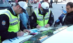 İzmir'de polis ceza yağdırdı: 10 bin 190 sürücüye ceza kesti