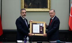 Erdoğan'dan Fidan'a Üstün Hizmet Madalyası