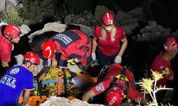 Muğla'da kayalıktan düşerek yaralanan kişi kurtarıldı
