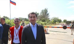 Ruslar, Azerbaycan'ın Ermeniler için gönderdiği yardım tırlarını bekletiyor