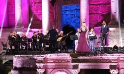 TRT sanatçıları, Hierapolis Antik Tiyatrosu'nda konser verdi