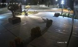 Arnavutköy'de sürücüsünün hakimiyetini kaybettiği otomobil takla attı