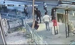 Bayrampaşa’da polis bıçaklı saldırganı bacağından vurarak etkisiz hale getirdi