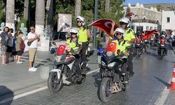 Bodrum’da polis ekiplerinden motosikletli kortej