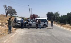 Gaziantep'te 2 hafif ticari araç çarpıştı: 1 ölü, 8 yaralı