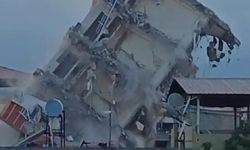 Gaziantep'te ağır hasarlı bina çelik halatlarla yıkıldı