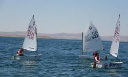 Kırşehir'de Optimist Yelken Yarışları'nın startı verildi