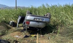 Manisa'da otomobil şarampole yuvarlandı: 5 yaralı