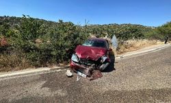 Otomobil ile minibüs çarpıştı: 3 yaralı