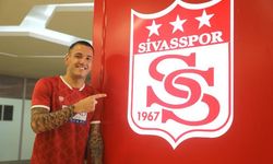 Sivasspor, Rey Manaj'ı renklerine bağladı