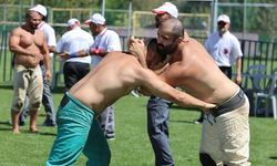 Sivas'ta Muhsin Yazıcıoğlu Karakucak Güreşleri Festivali düzenlendi