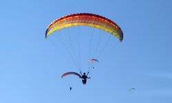 Yamaç Paraşütü Hedef Yarışması Burdur'da yapıldı
