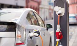 Yakıt fiyatları, elektrikli araçların popülerliğini artırıyor