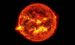 Güneş'in yüzeyinde kara delik açıldı: Dünya'ya radyasyon akımları gelmeye başladı
