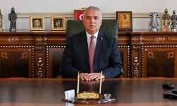 Aziz Yıldırım Trabzon’un yeni Valisi oldu! Trabzon yeni valisi Aziz Yıldırım kimdir?