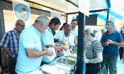 İzmir Aliağa'da balık sezonu açılışına coşkulu kutlama: Herkese balık ekmek!