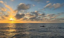 İki Türk sporcu, California'daki Catalina Kanalı'nı 13 saatte yüzerek geçti