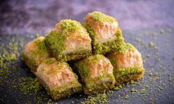 Evde Lezzetli Çıtır Çıtır Baklava Tarifi