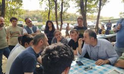 EMEP İstanbul Milletvekili İskender Bayhan, Tuzlalı işçilerle piknikte mücadele çağrısında bulundu