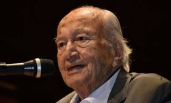 Gazeteci Hıfzı Topuz 100 yaşında yaşamını yitirdi