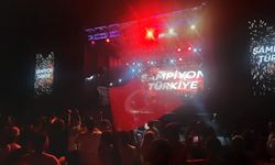 İzmir Enternasyonal Fuarı'nda Filenin Sultanları'na coşkulu kutlama