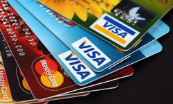 Yurttaş gırtlağa kadar borçta: Kredi kartı harcamalarında rekor