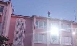 Ekmek mücadelesi: Soma'da işten çıkarılan emekçi çatıda!