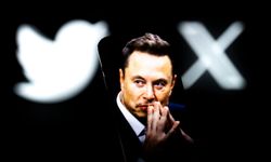Elon Musk Yeni Yapay Zeka Sistemi Grok'u Piyasaya Sürdü