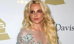 Ünlü Şarkıcı Britney Spears'ın evi polisler tarafından basıldı!