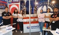 Gaziantep Üniversitesinden öğrenciler, ödüllü projelerini TEKNOFEST'te sergiledi