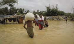 Myanmar'daki sellerden dolayı yerinden olan kişi sayısı 27 bini aştı