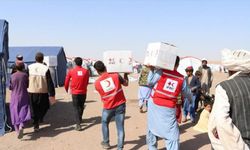 Türk Kızılayı'ndan 2 bin 250 Heratlı depremzede aileye gıda yardımı