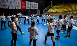 A Milli Kadın Hentbol Takımı hazırlıklarına başladı