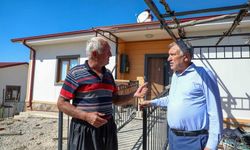 Başkan Karalar Kozan'da evleri depremden zarar gören vatandaşlarla buluştu