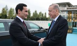 Erdoğan, Berdimuhammedov'u resmi törenle karşıladı