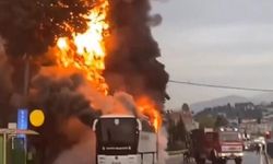 Futbolcuların taşındığı otobüs, alev alev yandı