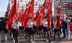 İzmir'de Cumhuriyet Bayramı coşkusu