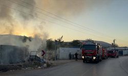 İzmir'deki yangın, ormana sıçramadan söndürüldü