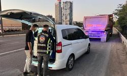 Kadıköy'de trafik kurallarını ihlal eden hafriyat kamyonu şoförüne ceza