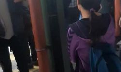 Marmaray'da raylarının üzerine düşen kadın yaralandı
