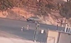 Şanlıurfa’da 4 kişinin yaralandığı zincirleme kaza, kamerada
