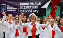 Ankaralı 100 kadından zeybek gösterisi