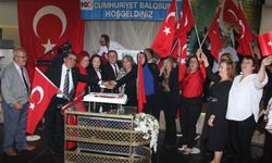Bursa'da emeklilerden 100. Yıl Balosu