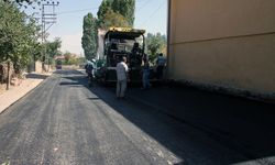 Kayseri Talas'tan Örencik'te asfalt çalışması