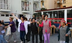 Kuşadası Belediye Bandosu'ndan Bakımevi Sakinlerine 100. Yıl Sürprizi