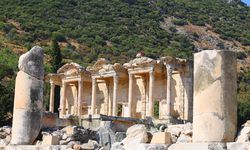 Efes'te neden Mısırlılar da vardı? İsis Tapınağı kime ait? İsis tapınağı niye yıkıldı?
