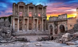 İzmir'in Tarihi Hazinesi Efes Antik Kenti
