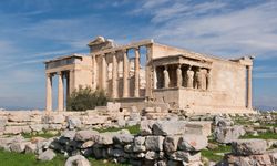 Atina Akropolisi İncisi Erechtheion Tapınağı Nerede? Erechtheion Tapınağına Giriş Ücretli Mi?